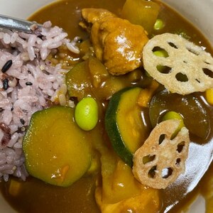 野菜たっぷり！夏野菜カレー